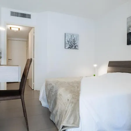 1-br In Palm Swimming Pool