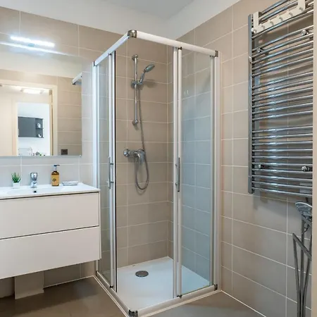 아파트 1-br In Palm Swimming Pool